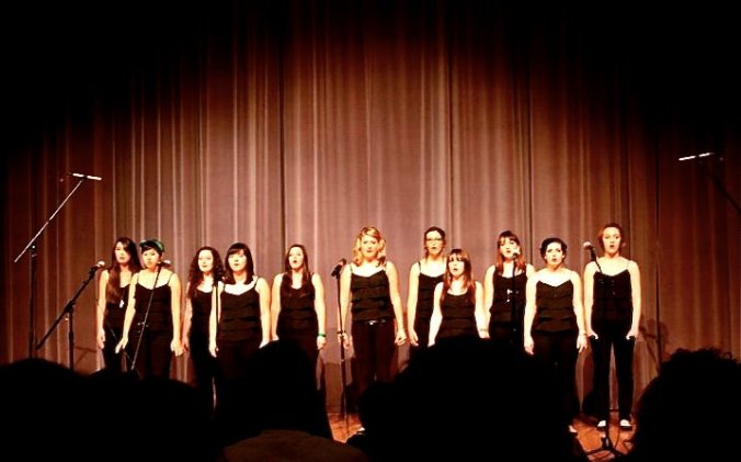 299424_217570368299036_1139346507_n